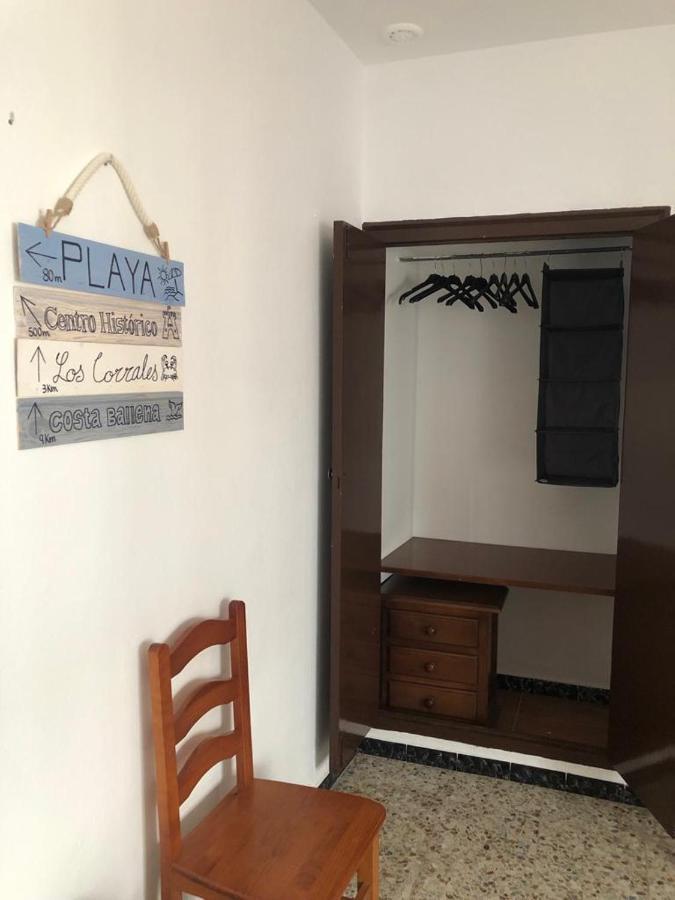 Casa En Primera Linea De Playa Рота Екстер'єр фото