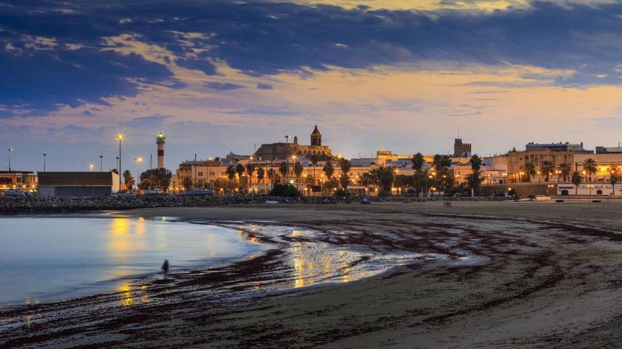Casa En Primera Linea De Playa Рота Екстер'єр фото